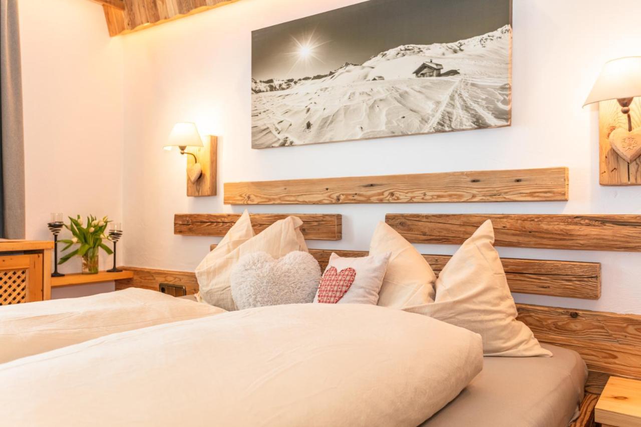 Pension Berghof Maria Alm am Steinernen Meer Exterior foto